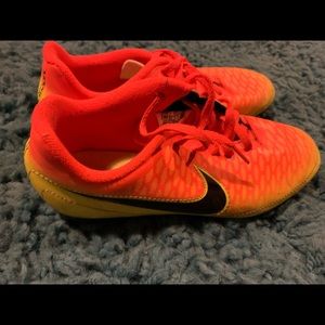 Nike Magista Soccer Cleats